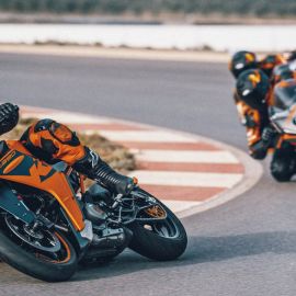 KTM-RC-125-RC-390_12